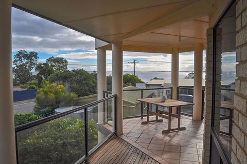 Coffin Bay Retreat - Grafton Accommodation 1