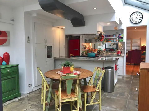 Colourful Darlinghurst Home In Perfect Location By Hyde Park - Grafton Accommodation 1