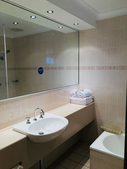 Comfort Inn Bushman's - Grafton Accommodation 3