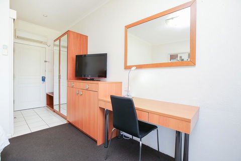 Comfort Inn Deakin Palms - Grafton Accommodation 1