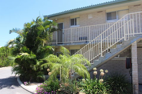 Como Apartments - Geraldton - Grafton Accommodation 3