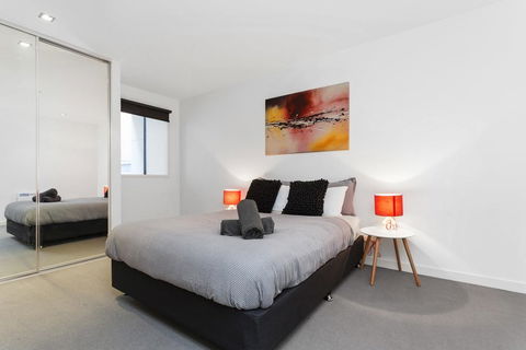 Complete Host AquaLuna Apartments - Grafton Accommodation 2
