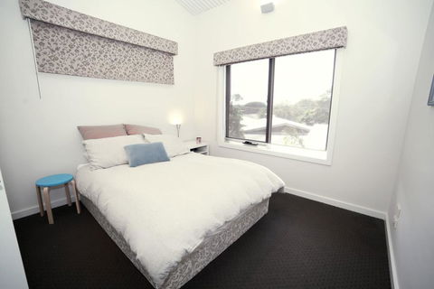 Coral Cove - Grafton Accommodation 1