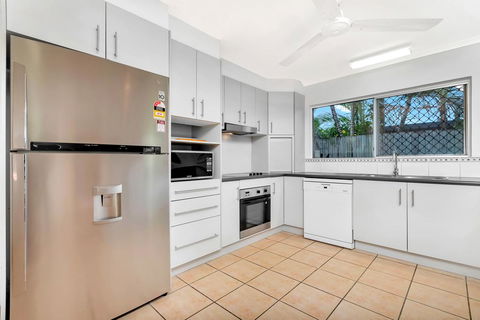 Coral Sea Holiday House - Grafton Accommodation 3