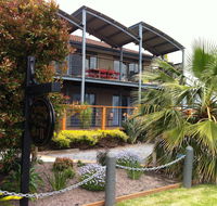Corinella On The Esplanade Bed  Breakfast - Grafton Accommodation