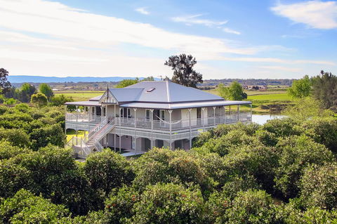 Cornwallis House - Grafton Accommodation 0