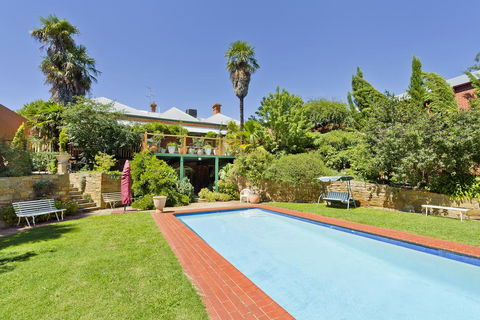 Corvah House - Grafton Accommodation 0