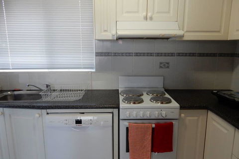 Cosy Apartment Close To Shops & Beach - Grafton Accommodation 3