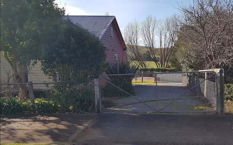 Cottage On Main - Grafton Accommodation 2