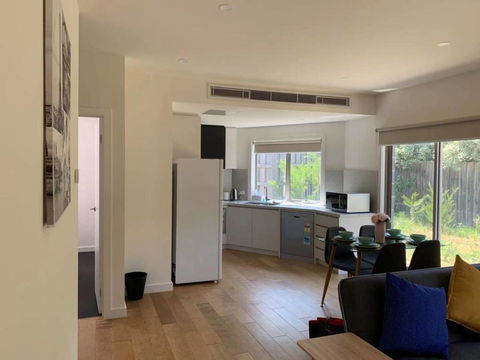 Cozy Ensuite Master Bedroom In Bentleigh East - Grafton Accommodation 2
