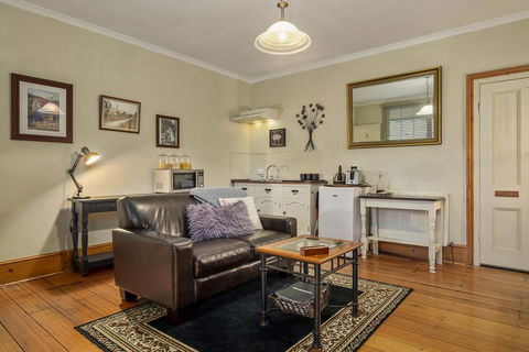 Crabtree House - Grafton Accommodation 2