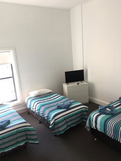 Crown Inn Hotel - Grafton Accommodation 2