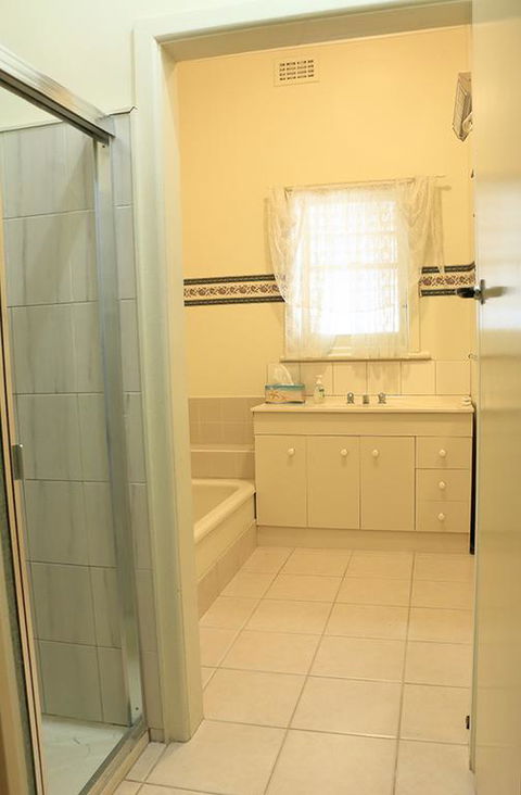 Curnows - Grafton Accommodation 3