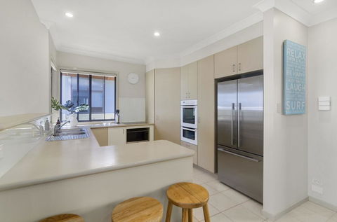Currumbin Beachside Holiday Home - Grafton Accommodation 3
