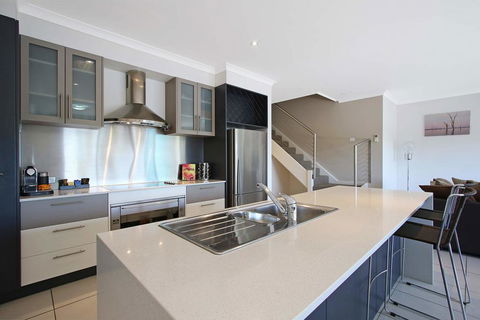 Cypress Townhouse 11 - Grafton Accommodation 1