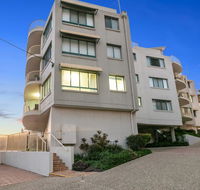 Deepwater Cove Unit 1 68 Lower Gay Tce Bulcock Beach - Grafton Accommodation