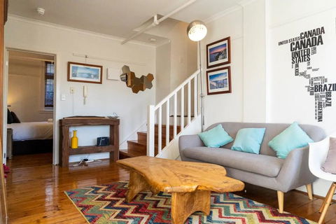 Delightful 3 Bedroom Apartment Near Chapel Street In St Kilda - Grafton Accommodation 0