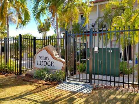 Derby Lodge Self Contained Apartments - Grafton Accommodation 2