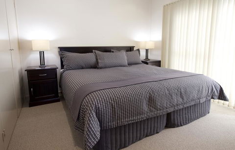 Dolphin Shores - Grafton Accommodation 2