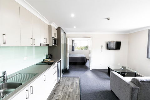 Dolphin Shores - Grafton Accommodation 3
