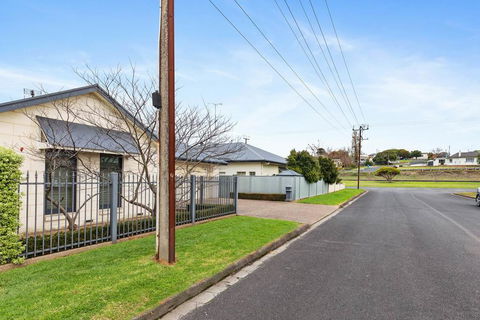 Domain One Apartment - Grafton Accommodation 0