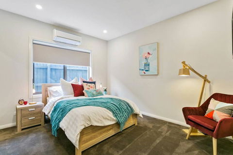 Dromana 300m Beach Shops And Cafes Table Tennis - Grafton Accommodation 3