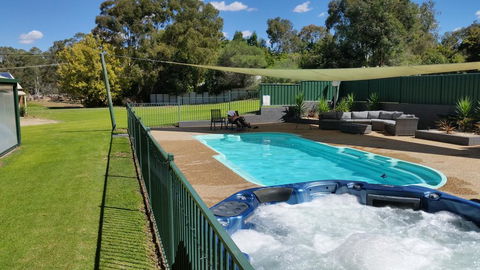 Early Settlers Motel Tocumwal - Grafton Accommodation 0