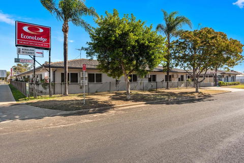 Econo Lodge Moree Spa Motor Inn - Grafton Accommodation 1
