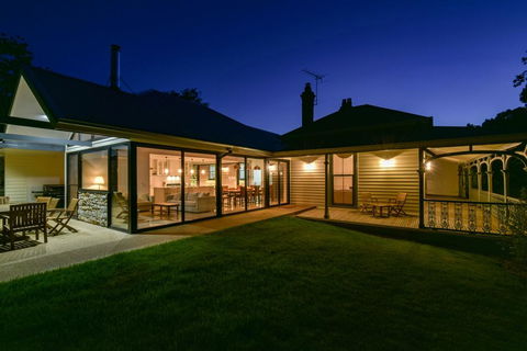 Elm Tree Lodge Beechworth - Grafton Accommodation 0