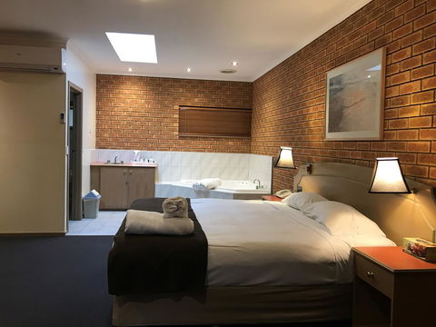 Eltham Motor Inn - Grafton Accommodation 2