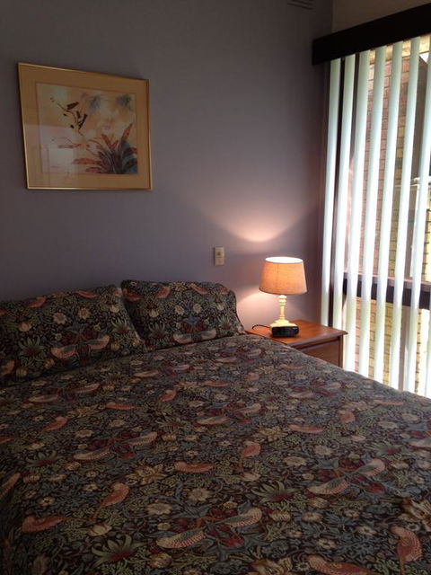 Eltham South Lodge - Grafton Accommodation 3