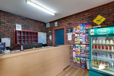 Enfield Motel - Grafton Accommodation 0