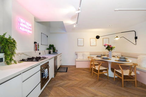 Enjoy Cafe Culture From Chic Warehouse Conversion - Grafton Accommodation 0