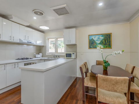 Exclusive Handy Holiday House - Grafton Accommodation 3