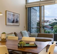 Explore Sydney from a peaceful modern apartment - Grafton Accommodation