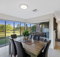 Fairway Village  Windaroo Lakes Golf Club - Grafton Accommodation