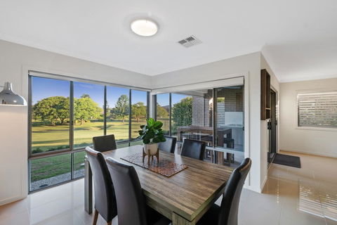 Fairway Village @ Windaroo Lakes Golf Club - Grafton Accommodation 0