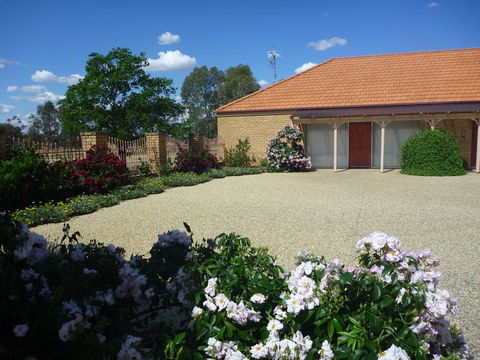 Fairways Bed & Breakfast At Jerilderie - Grafton Accommodation 0