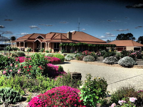 Fairways Bed & Breakfast At Jerilderie - Grafton Accommodation 3