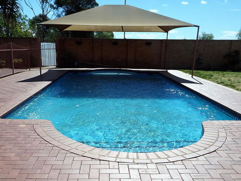 Fairways Bed & Breakfast At Jerilderie - Grafton Accommodation 2