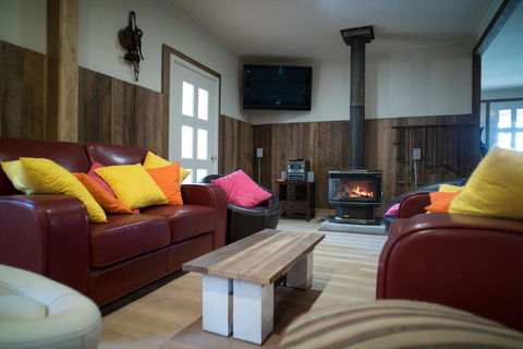 Fentons Run Southern Highlands - Grafton Accommodation 3