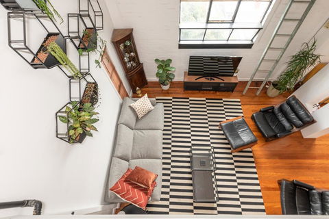 Fitzroy Converted Warehouse Penthouse - Grafton Accommodation 0