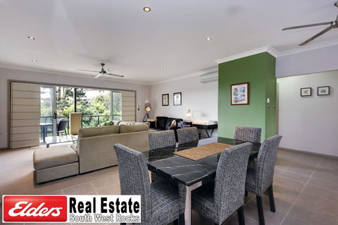 Front Creek Unit No 5 - Grafton Accommodation 1