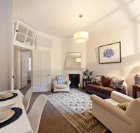 FUN TIMES in HUGE house 1 minute to SYDNEY HARBOUR - Grafton Accommodation