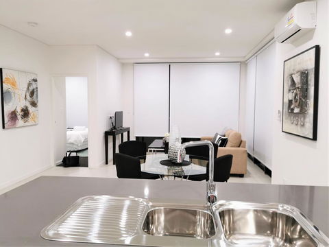 G02 Courtyard Apartment - Grafton Accommodation 3