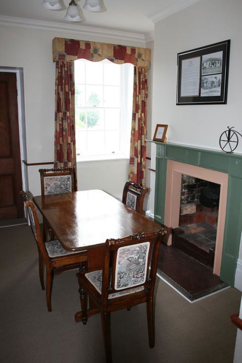 Gaol House Cottages - Grafton Accommodation 2