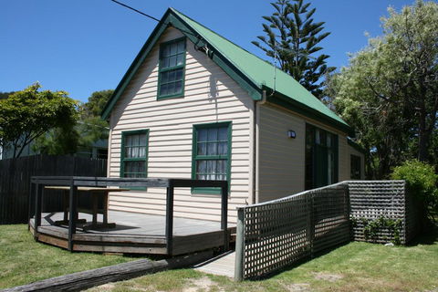Gaol House Cottages - Grafton Accommodation 3