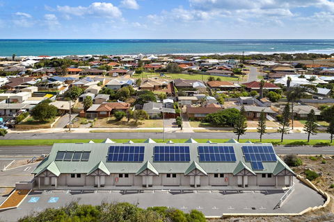 Geraldton Motor Inn - Grafton Accommodation 1