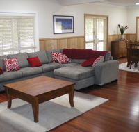 Gibraltar House - Grafton Accommodation