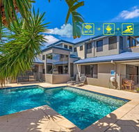 Gold Coast Stunning Waterfront Holiday Retreat - Grafton Accommodation